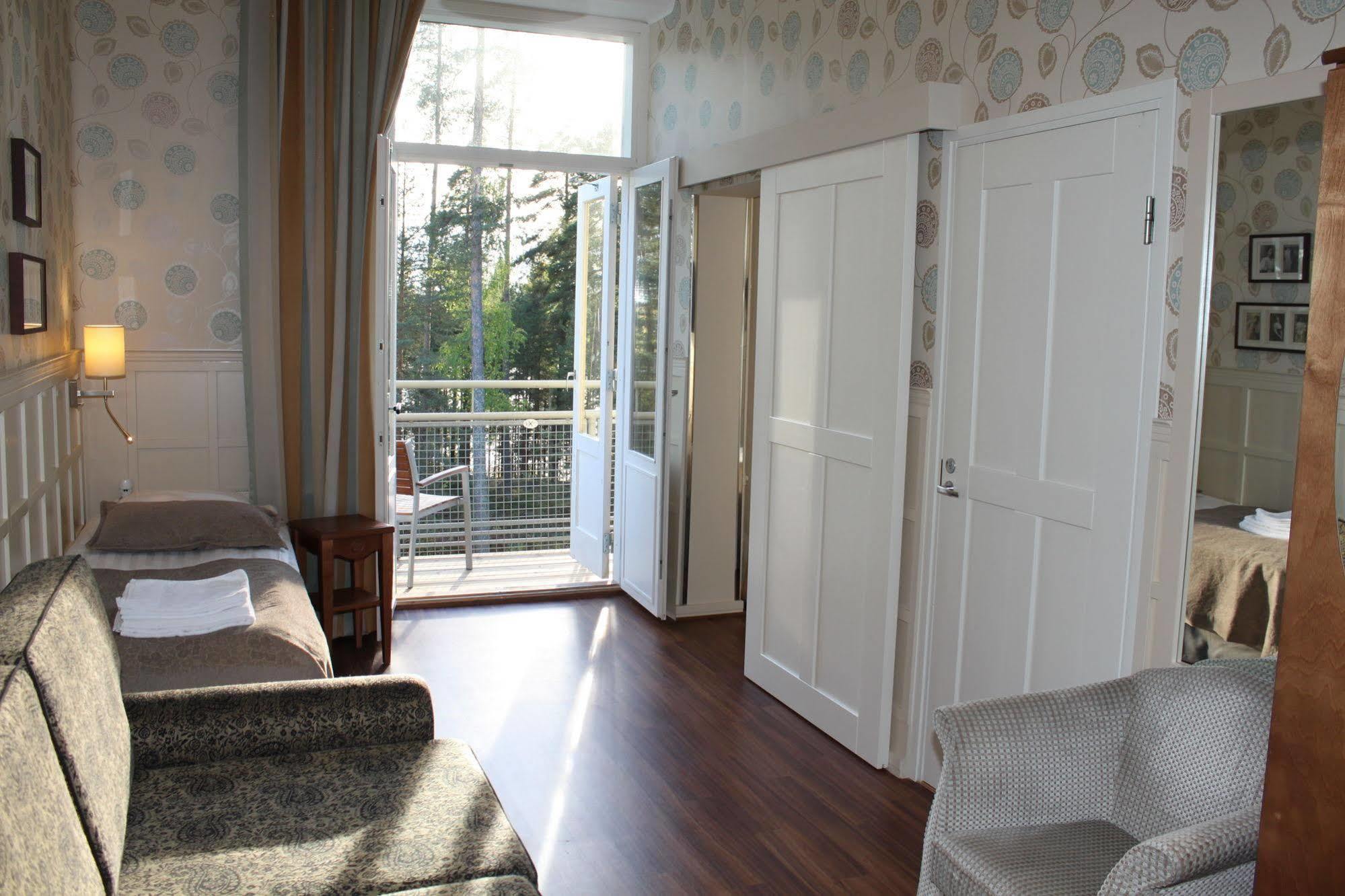 Hotel Kruunupuisto Punkaharju Bagian luar foto