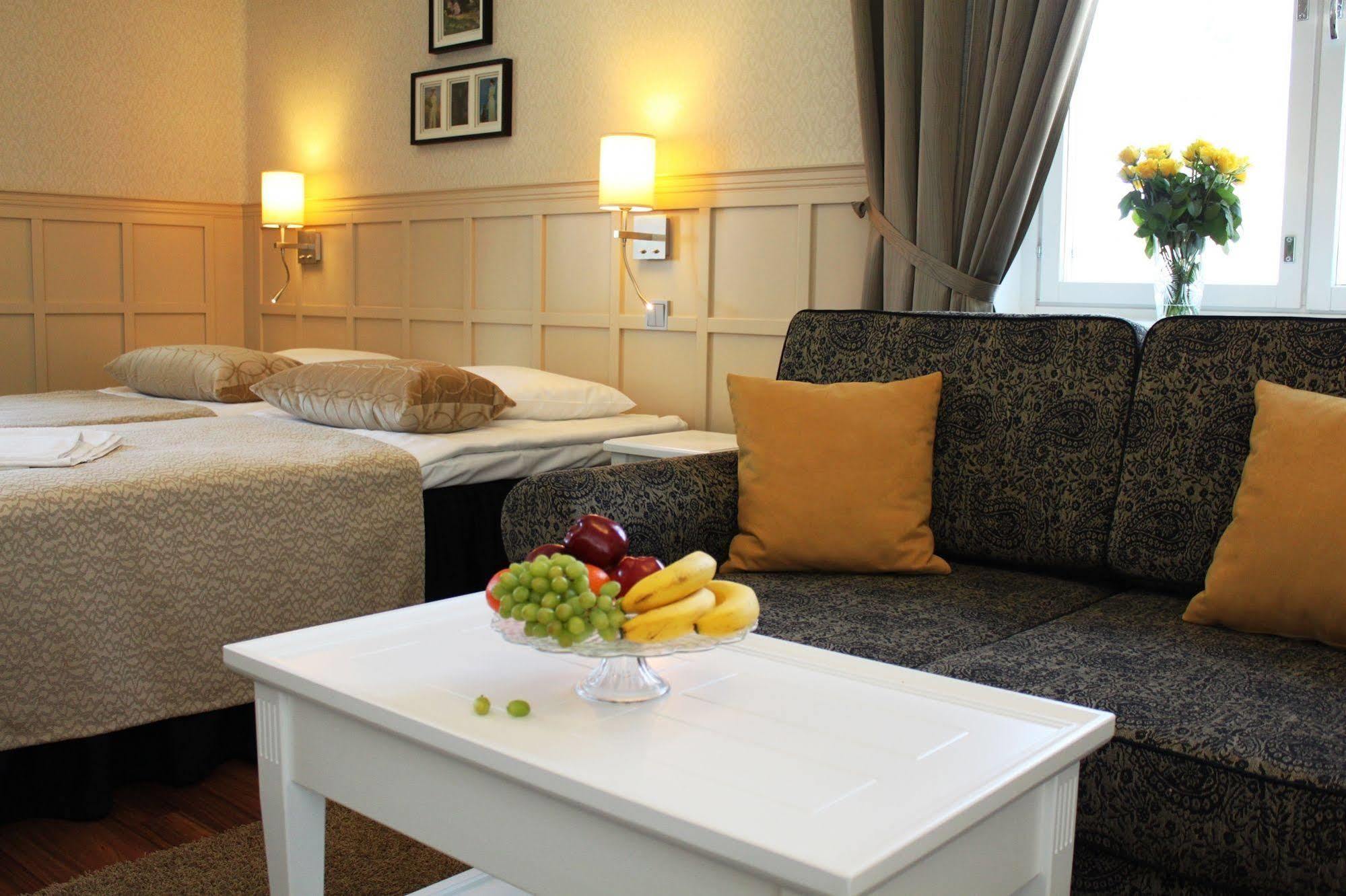 Hotel Kruunupuisto Punkaharju Bagian luar foto